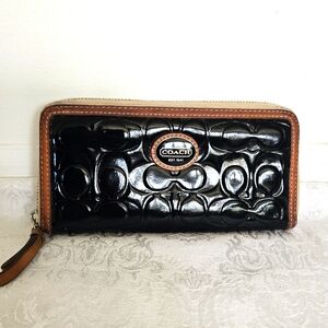 Coach Peyton Embossed Patent Leather Wallet